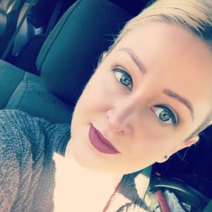 Meet your Posher, Shelli